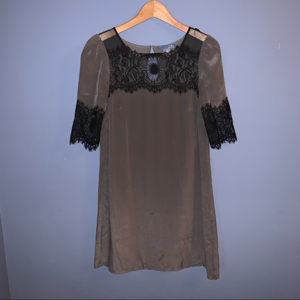🔥Sale🔥 Anthropologie Lil Silk and Lace Mini Shift Dress Size 2